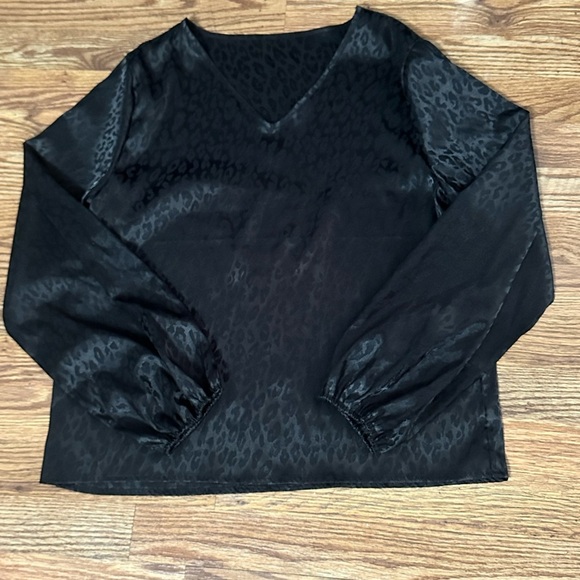 Long Sleeve Leopard Blouse XL - Picture 1 of 5